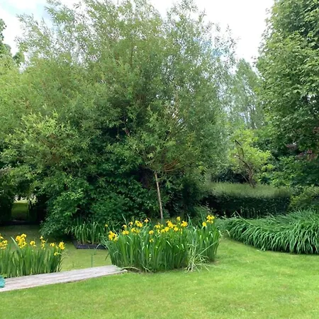 In Vlaanderen With Garden Holiday home